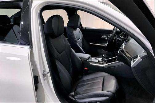 2020 BMW 330 i xDrive