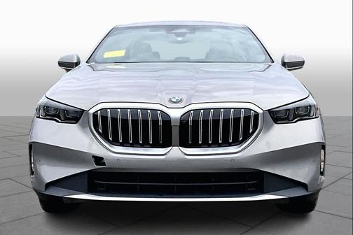 2026 BMW 530 i xDrive