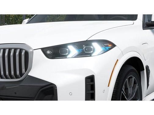 White 2026 BMW X5 PHEV xDrive50e
