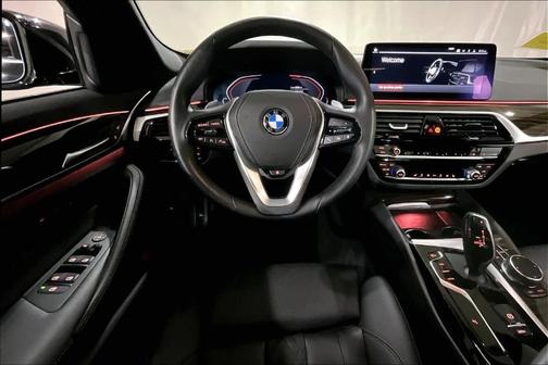 2023 BMW 530 i xDrive