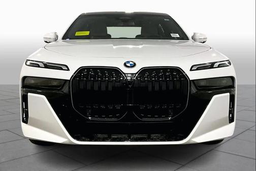 White 2026 BMW 740 i xDrive