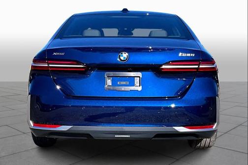 2026 BMW 530 i xDrive