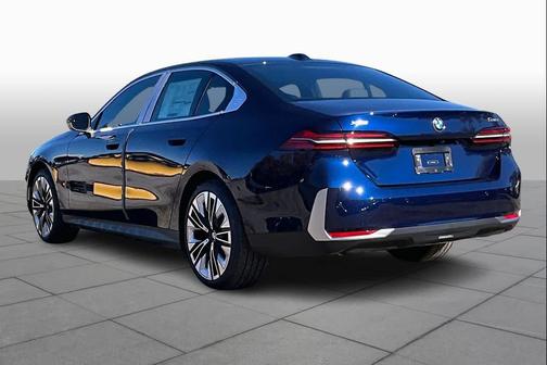 2026 BMW 530 i xDrive