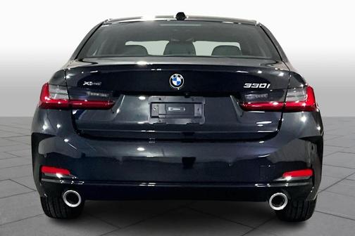 2025 BMW 330 i xDrive