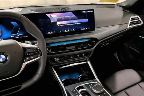 2025 BMW 330 i xDrive
