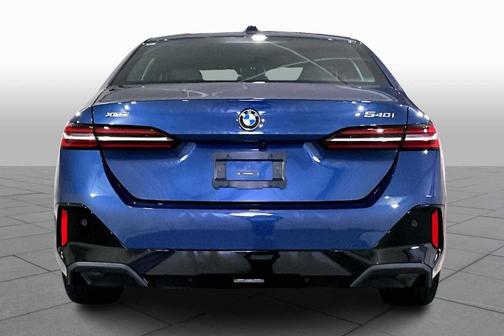 2024 BMW 540 i xDrive