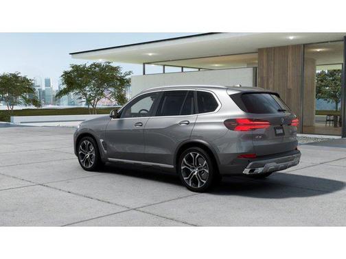 Skyscraper Grey Metallic 2026 BMW X5 xDrive40i