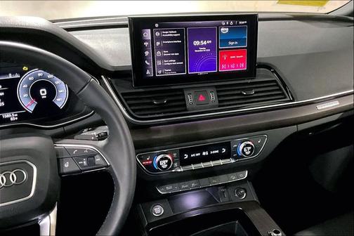 2025 Audi Q5 45 S line quattro Premium