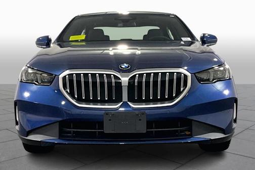 2025 BMW 530 i xDrive