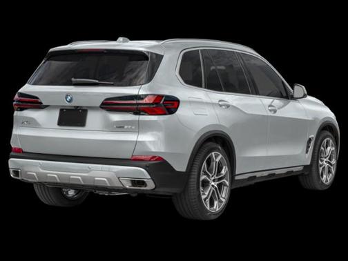 White 2026 BMW X5 PHEV xDrive50e