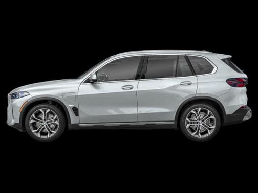 White 2026 BMW X5 PHEV xDrive50e