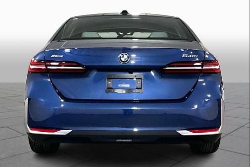 2025 BMW 540 i xDrive