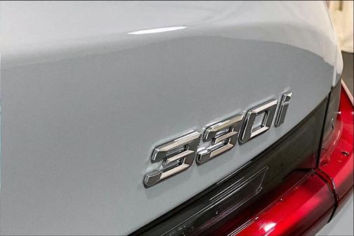 2026 BMW 330 I XDrive NA