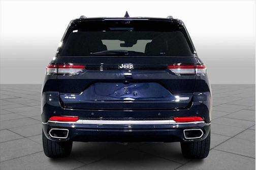 2023 Jeep Grand Cherokee Summit