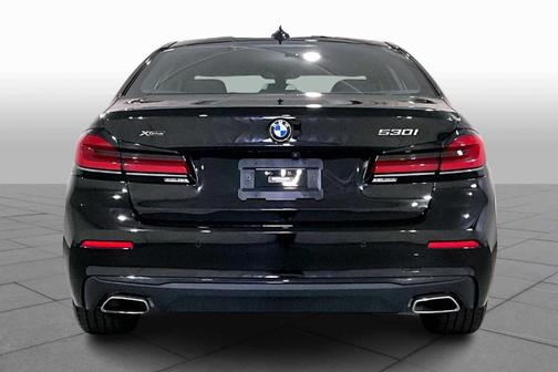 2022 BMW 530 i xDrive