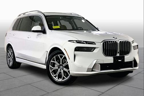 2025 BMW X7 xDrive40i