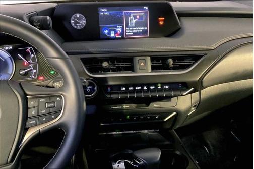 2022 Lexus UX 250h Base