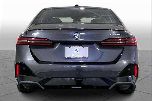 2025 BMW i5 xDrive40