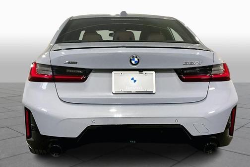 2023 BMW 330 i xDrive