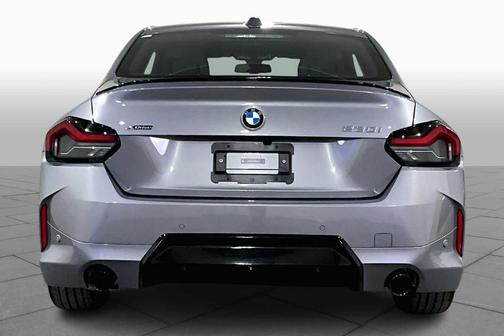 2025 BMW 230 i xDrive