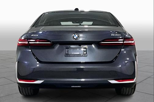 2026 BMW 530 i xDrive