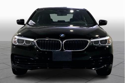 Photo 1 of 29 of 2019 BMW 530 i xDrive