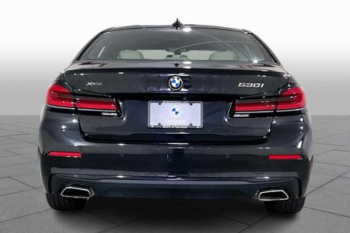 2022 BMW 530 i xDrive