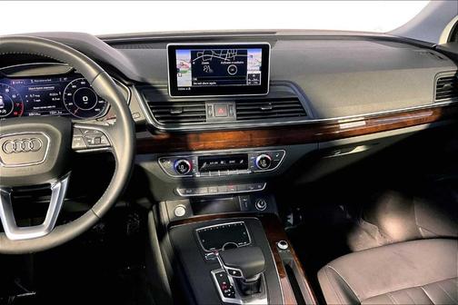 2020 Audi Q5 40 Premium Plus