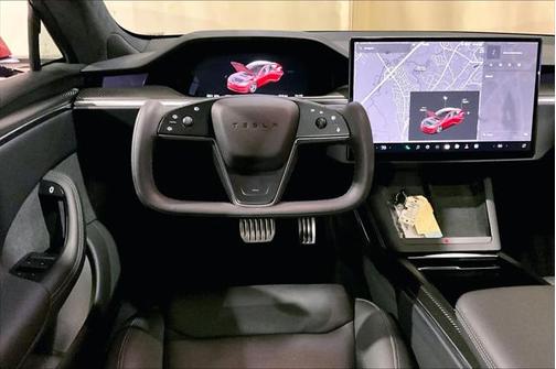 2022 Tesla Model S Plaid