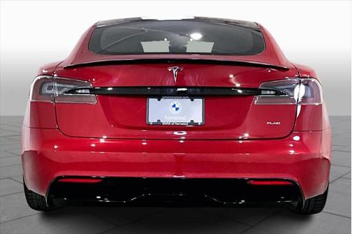 2022 Tesla Model S Plaid
