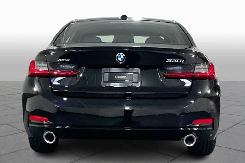 2025 BMW 330 i xDrive