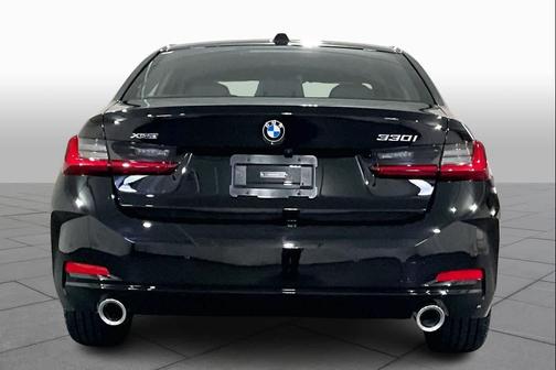 2025 BMW 330 i xDrive