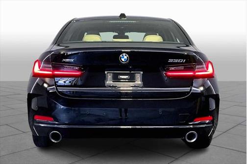 2023 BMW 330 i xDrive