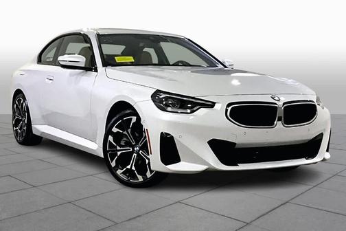 2025 BMW 230 i xDrive