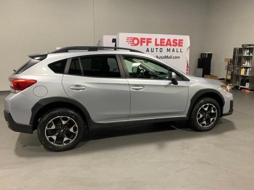 Photo 2 of 29 of 2019 Subaru Crosstrek 2.0i Premium
