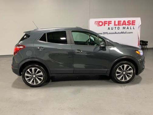 Photo 2 of 29 of 2018 Buick Encore Essence