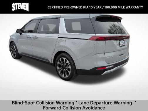 2024 Kia Carnival EX
