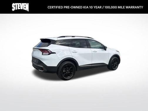Glacial White Pearl 2024 Kia Sportage S