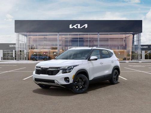 Snow White Pearl 2026 Kia Seltos EX
