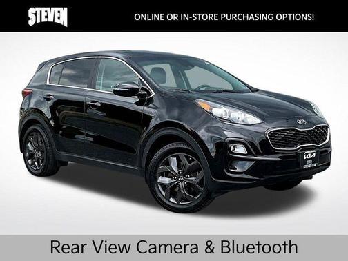 Black Cherry 2022 Kia Sportage LX