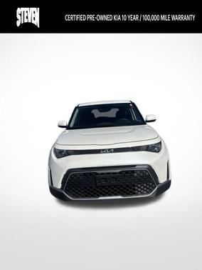 Snow White Pearl 2025 Kia Soul LX