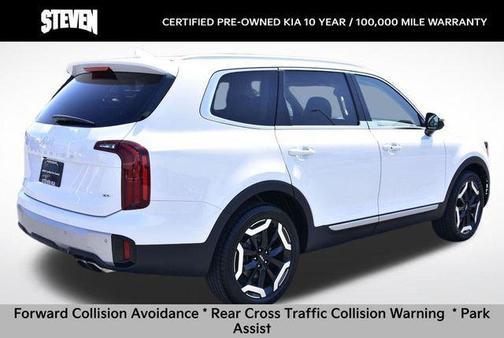 Glacial White Pearl 2023 Kia Telluride S