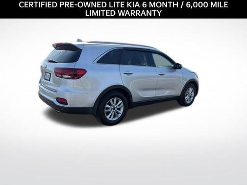 Sparkling Silver 2019 Kia Sorento LX