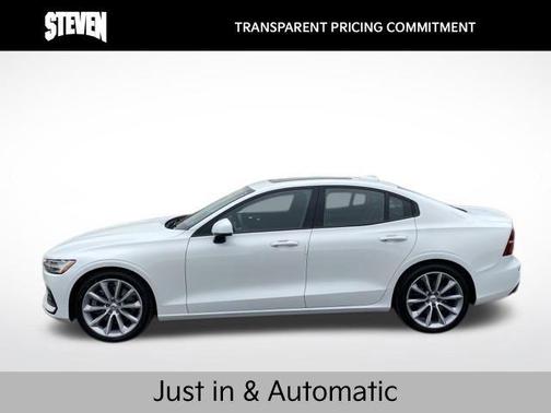 2021 Volvo S60 T6 Momentum