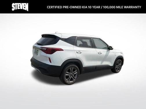 Snow White Pearl 2022 Kia Seltos LX