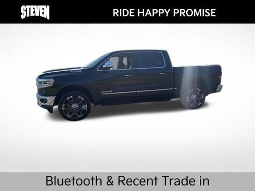 Diamond Black Crystal Pearlcoat 2022 RAM 1500 Limited