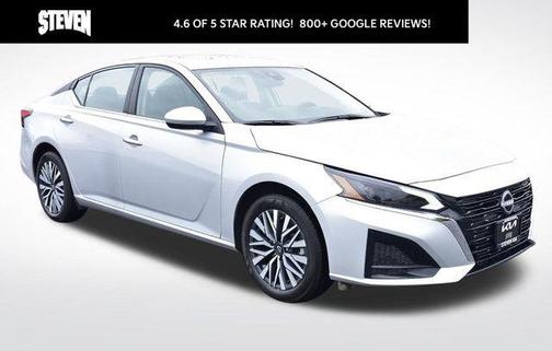 Brilliant Silver Metallic 2025 Nissan Altima 2.5 SV
