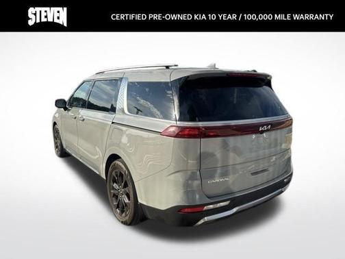 Ceramic Silver 2024 Kia Carnival SX