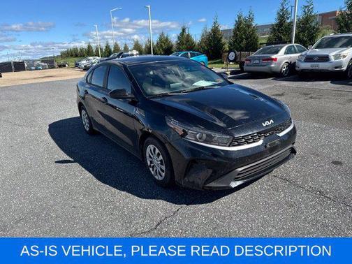Aurora Black 2024 Kia Forte LX
