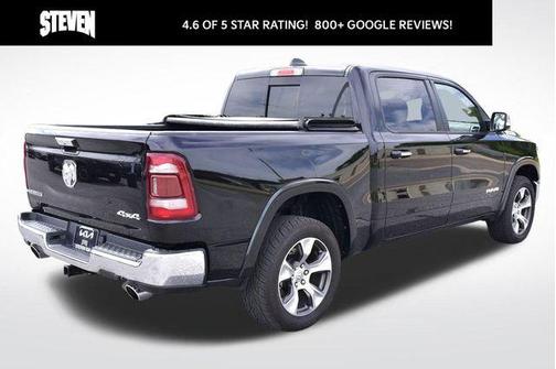 Diamond Black Crystal Pearlcoat 2022 RAM 1500 Laramie